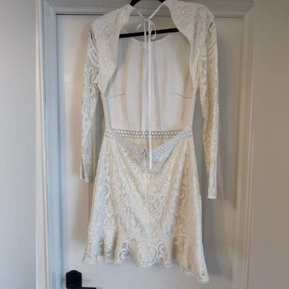 TWO SISTERS THE LABEL Off White Lace Open Back Long Sleeved Dress Sz 8 - Picture 5 of 8